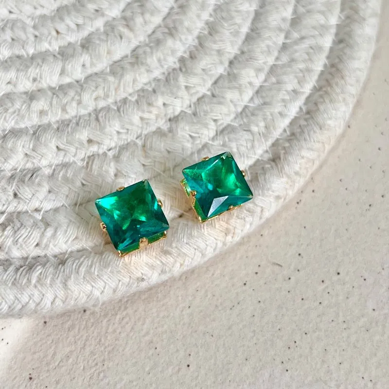 BRINCO CAIXA ALTA QUADRADO TURMALINA 10MM