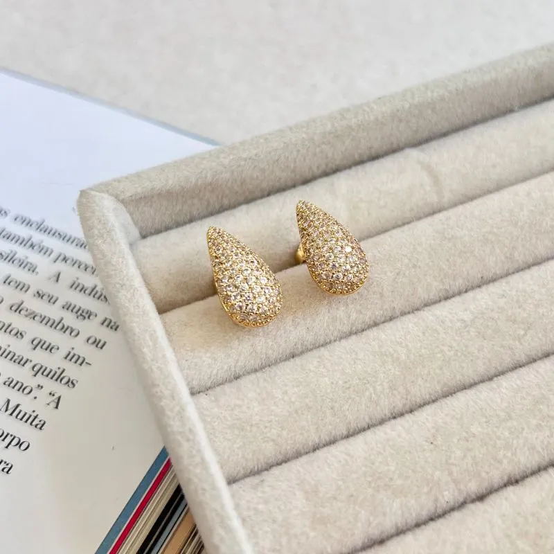 BRINCO GOTA CRAVEJADA