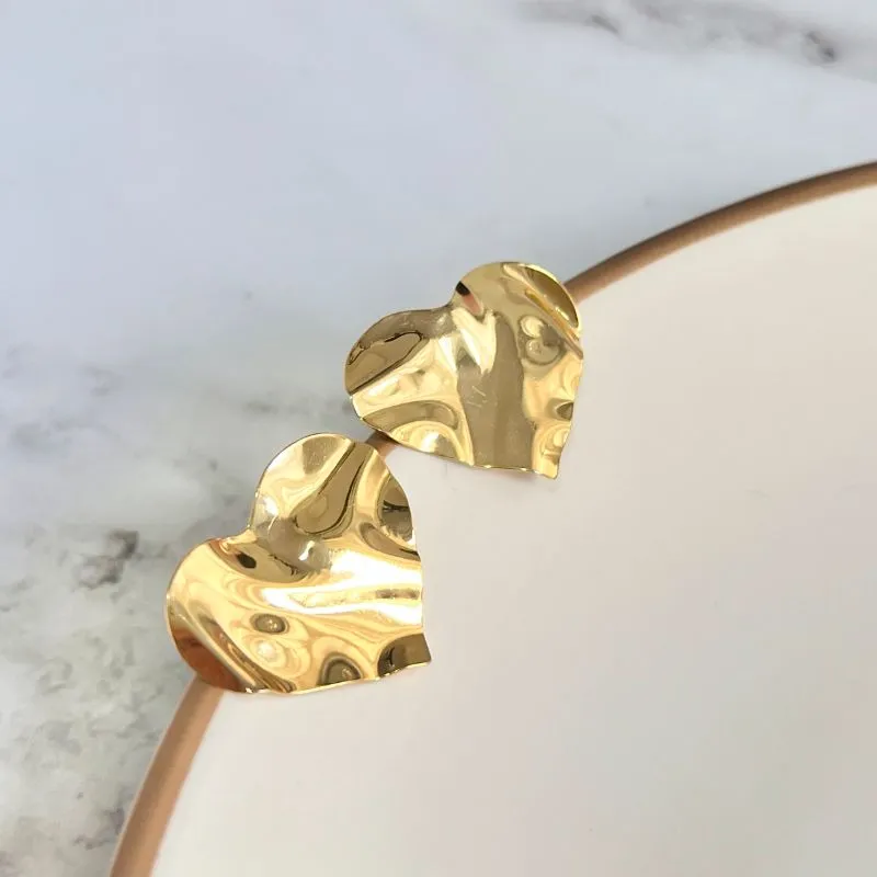 BRINCO PINO CHAPA CORAÇÃO AMASSADO