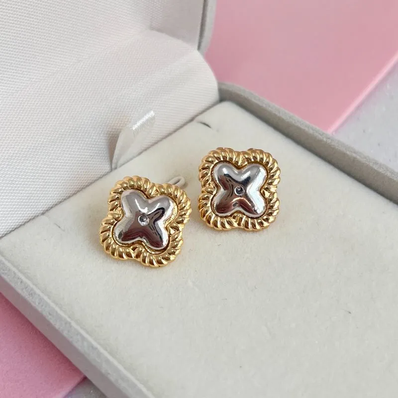 BRINCO TREVO 2 BANHOS