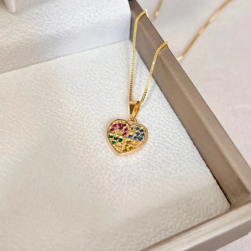 COLAR CORAÇÃO CORES DO AUTISMO 45CM