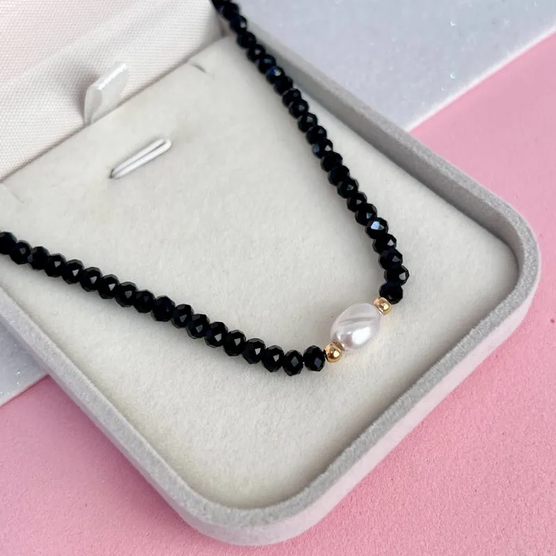 COLAR CRISTAIS E PÉROLA