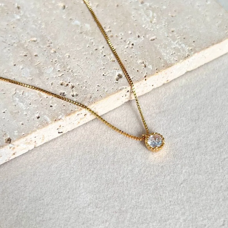 COLAR PONTO DE LUZ COM ACABAMENTO DE MINI BOLINHAS 50CM