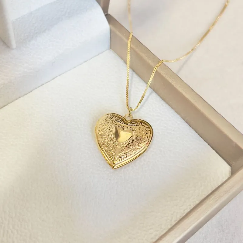 COLAR RELICÁRIO CORAÇÃO