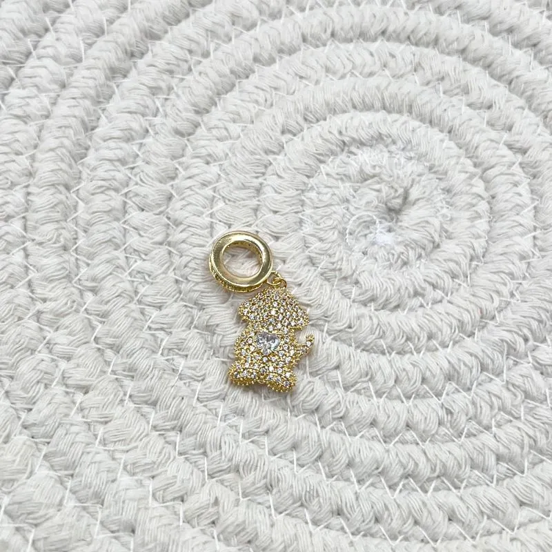 PINGENTE CACHORRO CRAVEJADO