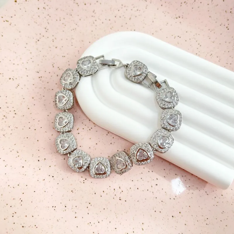 PULSEIRA QUADRADOS COM CORAÇÃO