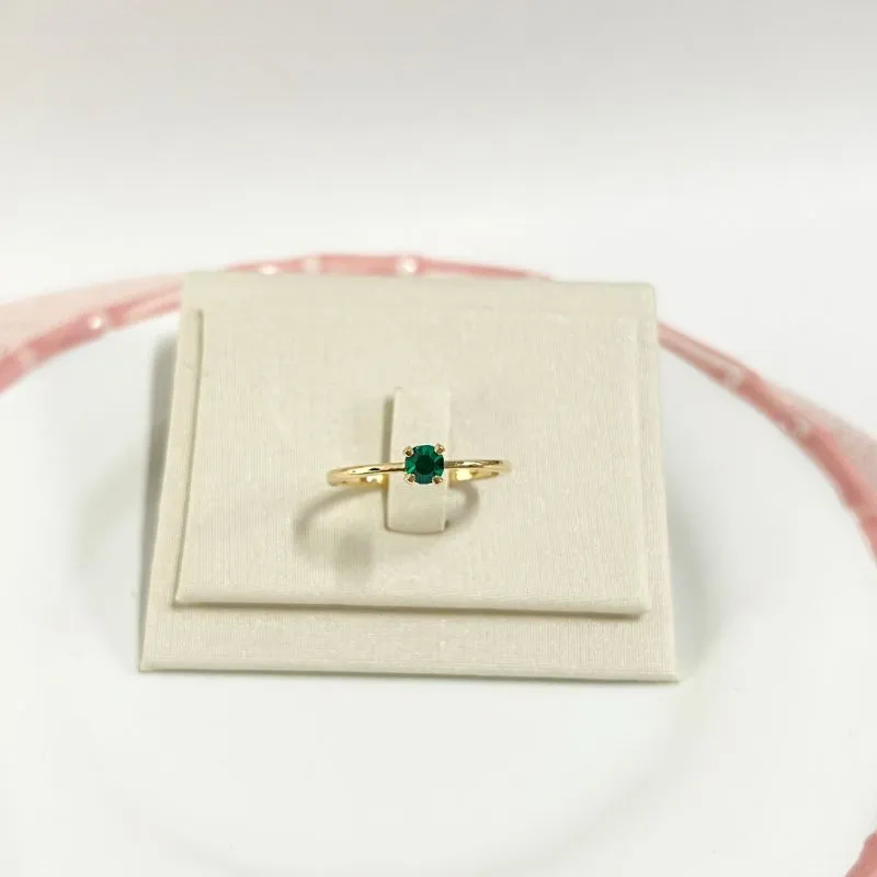 ANEL SOLITÁRIO PEDRA BAIXA 4MM VERDE