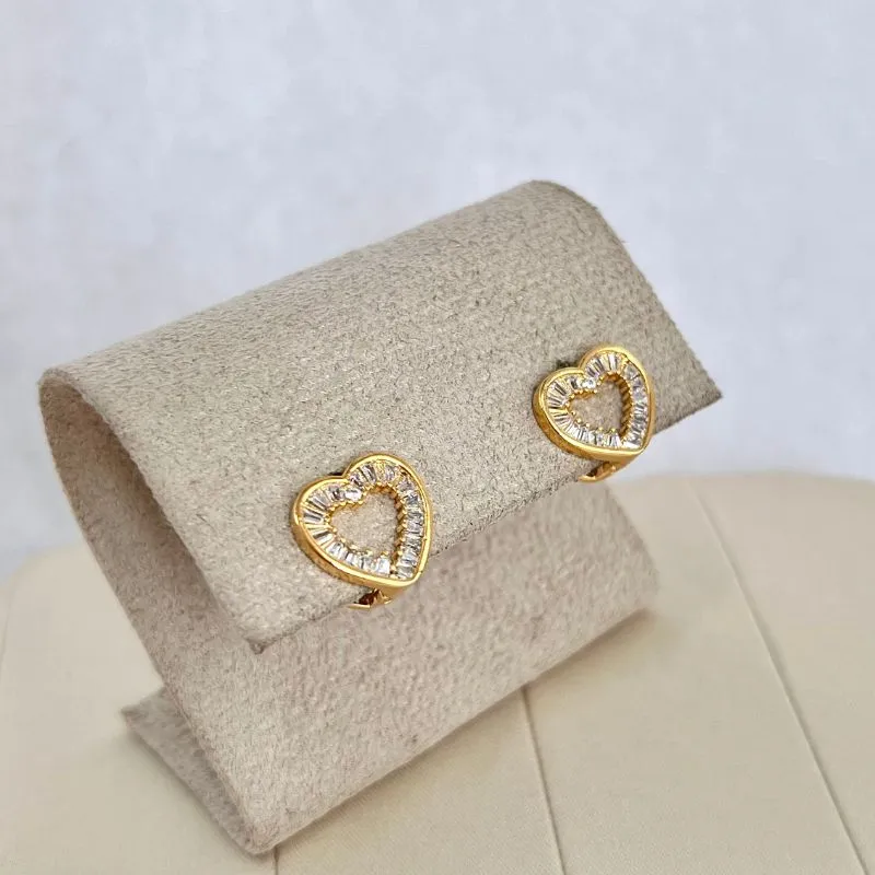 BRINCO ARGOLA CORAÇÃO BAGUETES