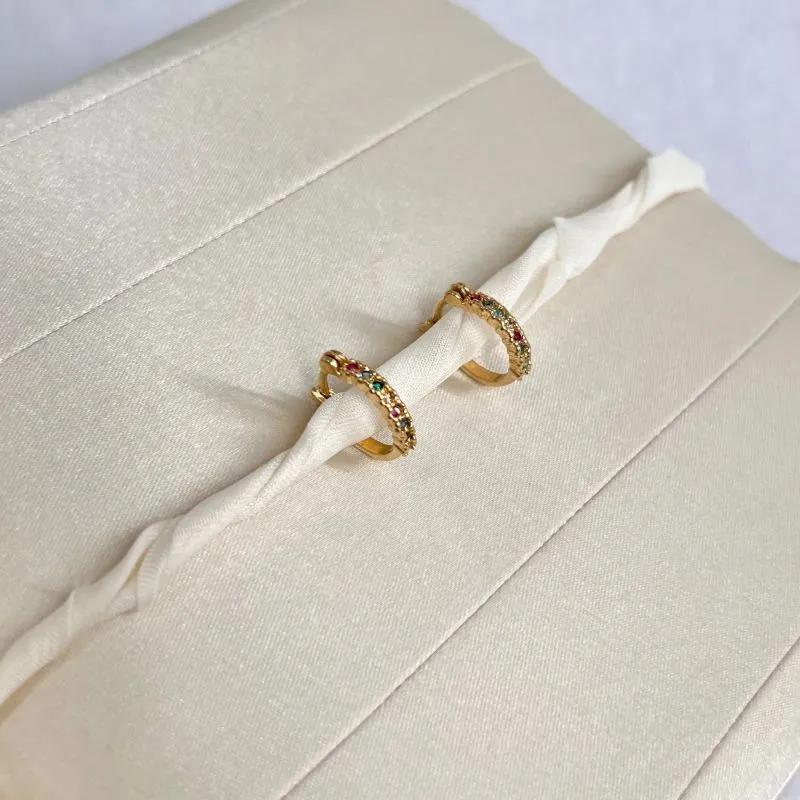 BRINCO ARGOLA DE CLICK COM ZIRCONIA COLORIDA