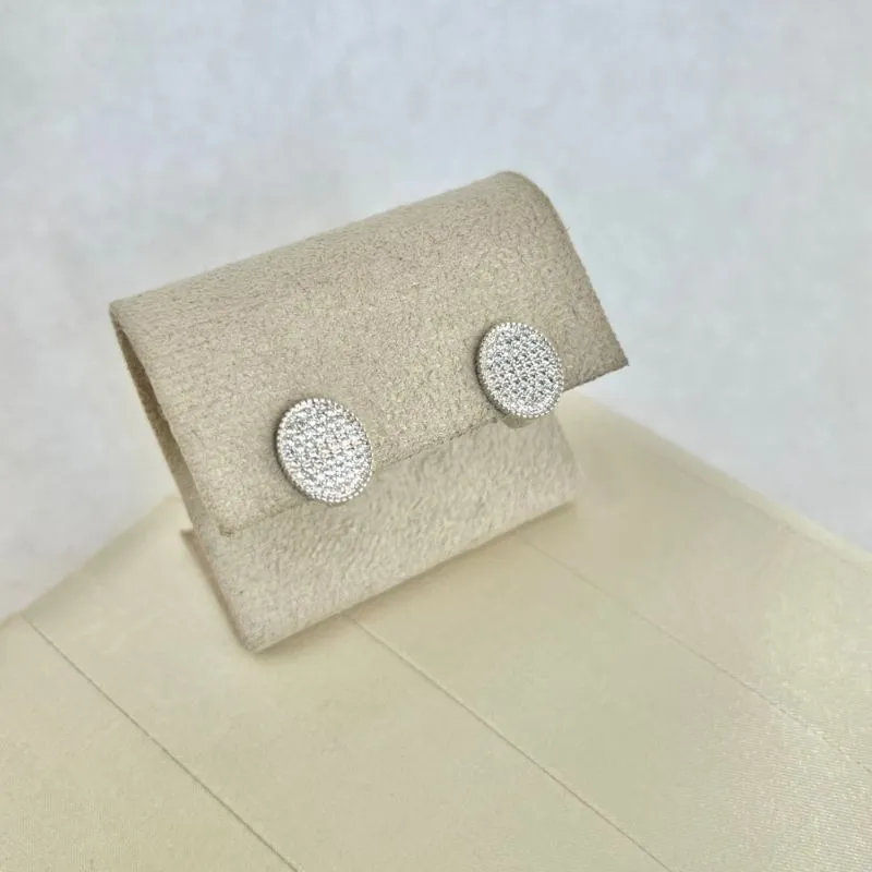 BRINCO ARGOLA OVAL CRAVEJADA