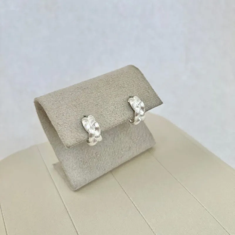 BRINCO ARGOLA TRANÇADA FIOS