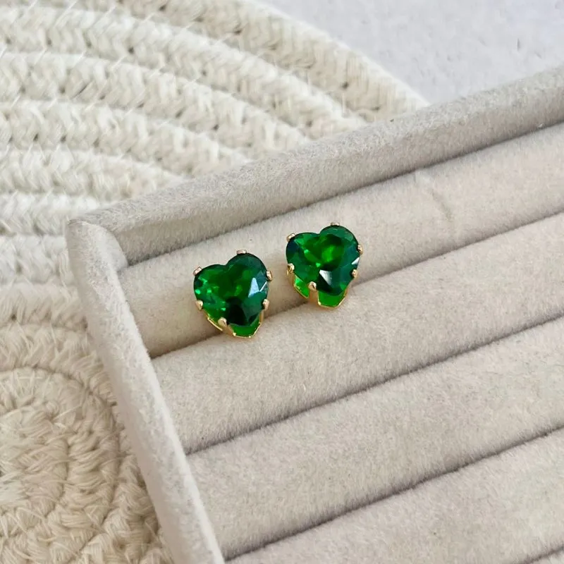 BRINCO CORAÇÃO VERDE ESMERALDA GARRAS ALTA
