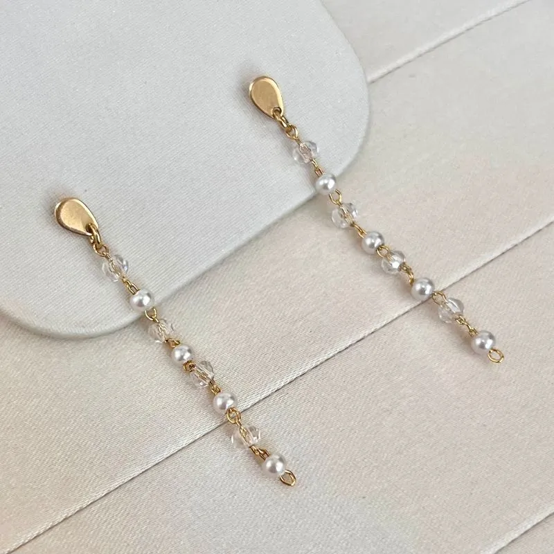 BRINCO LONGO 4,5CM CRISTAIS E PÉROLAS