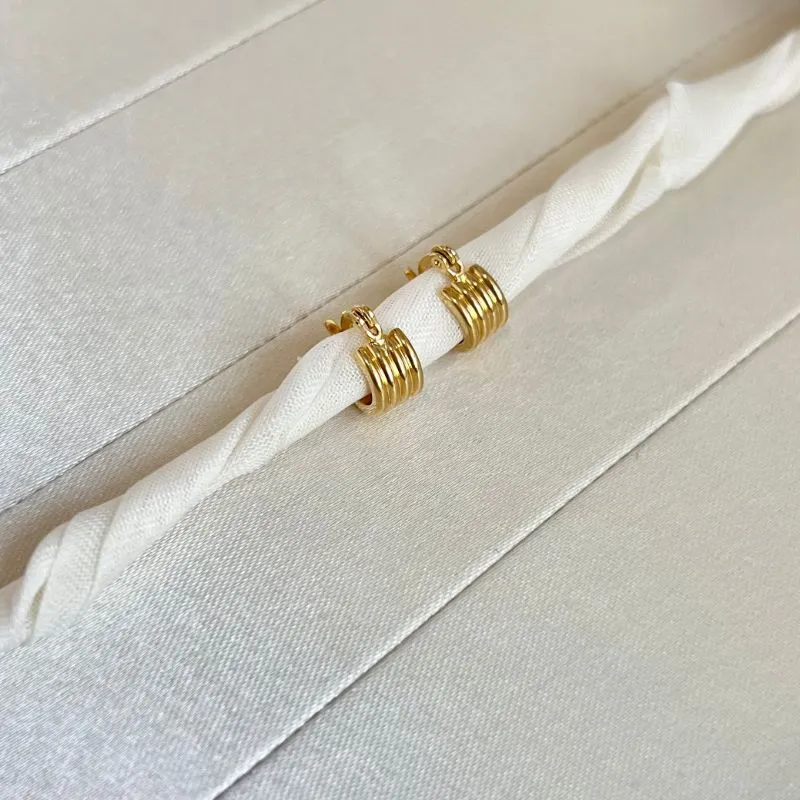 BRINCO MINI ARGOLA FECHO ITALIANO