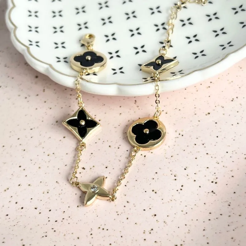 PULSEIRA INPIRAÇÃO LOUIS VUITTON - MADRE PÉROLA PRETA