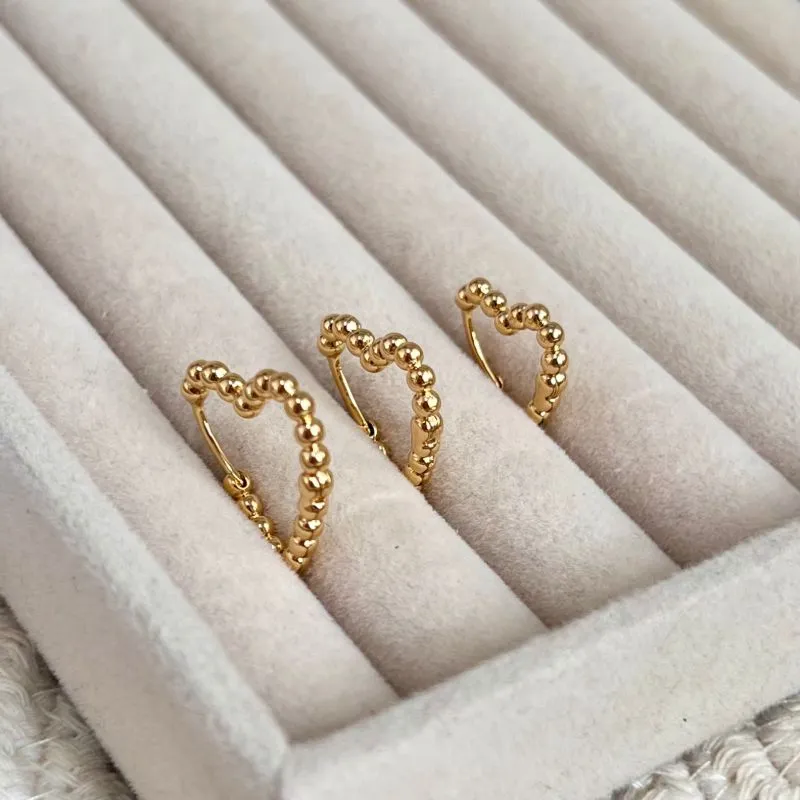 TRIO BRINCO CORAÇÃO DE BOLINHAS