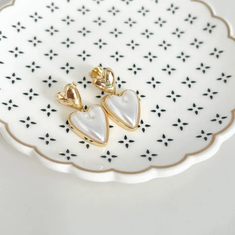 BRINCO 2 CORAÇÕES LISO E MEIA PÉROLA