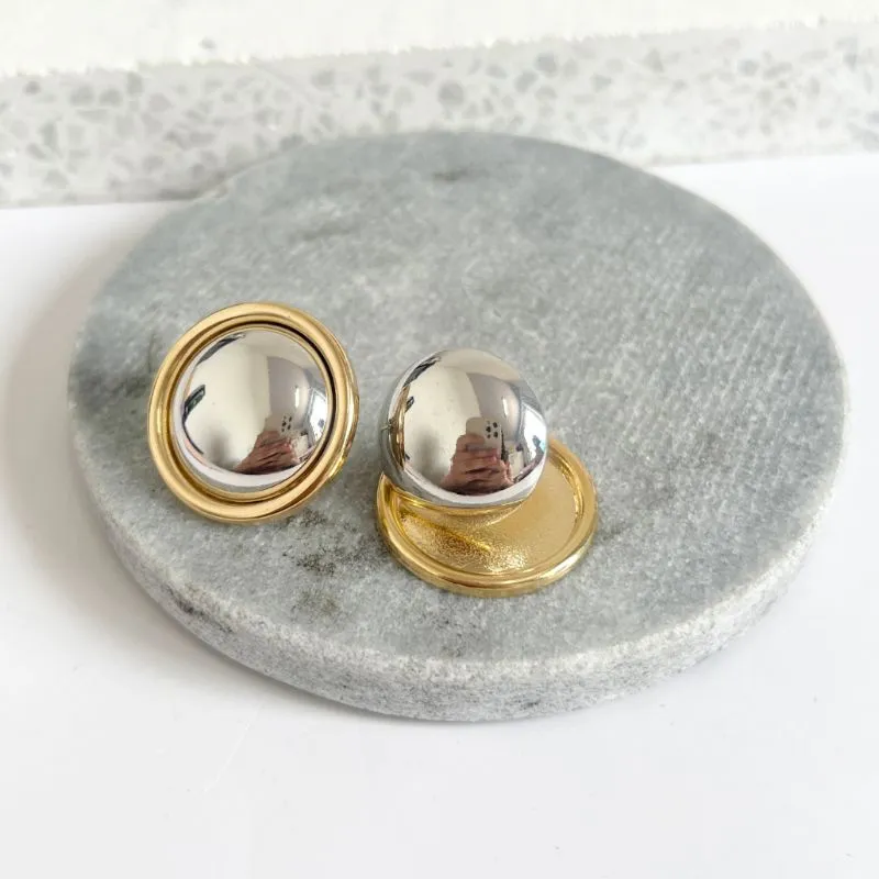 BRINCO BOTÃO 2 EM 1 - DOURADO E RÓDIO