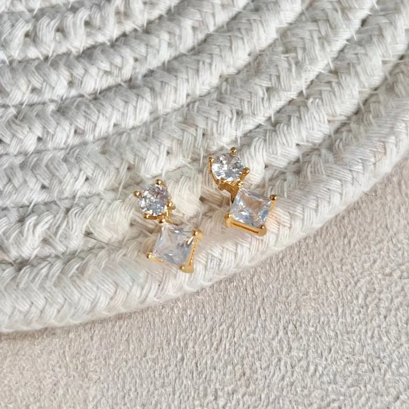 BRINCO DUAS PEDRAS REDONDA/QUADRADA