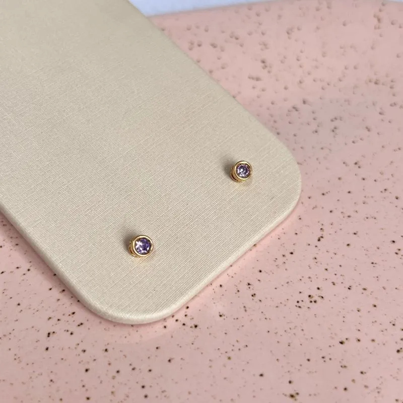 BRINCO PONTO DE LUZ LILÁS COM TARRAXA BABY