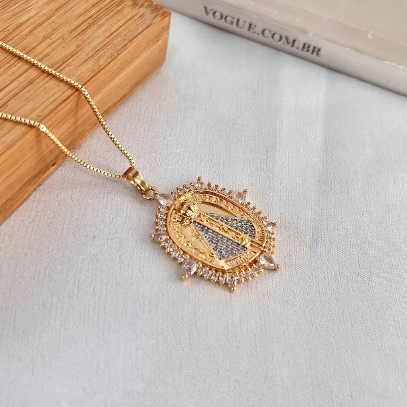 COLAR MEDALHA COM PEDRAS EM VOLTA - NOSSA SENHORA DE APARECIDA