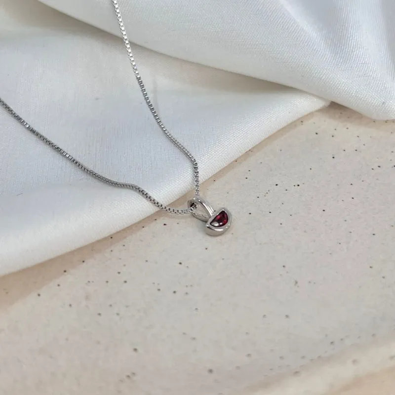 COLAR PINGENTE GEOMÉTRICO MARROM