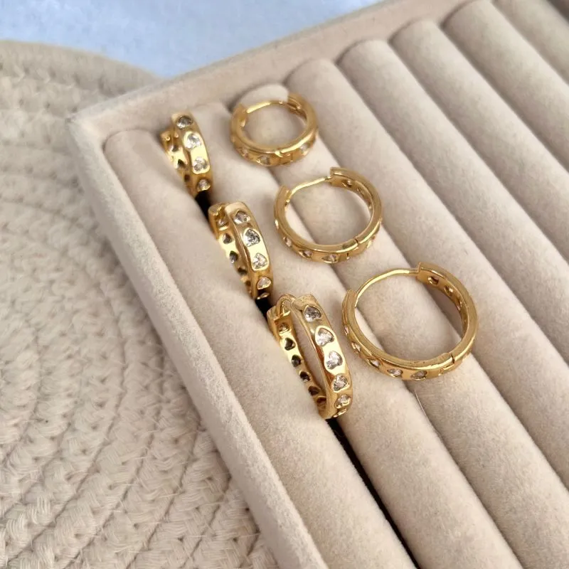 TRIO BRINCO DE ARGOLA ARTICULADA CORAÇÕES CRISTAL