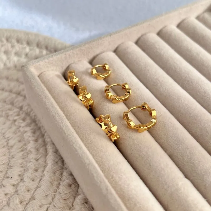 TRIO BRINCO DE ARGOLAS ARTICULADA CORAÇÕES