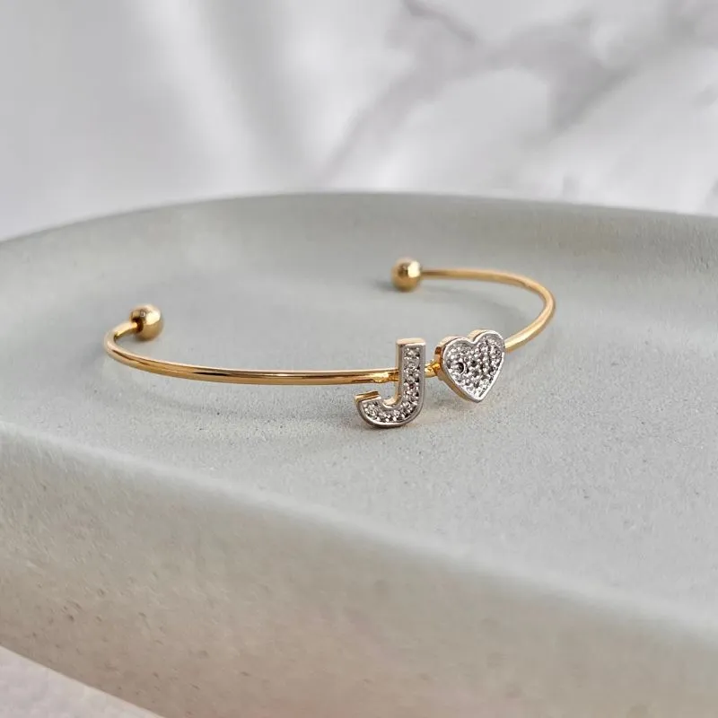 BRACELETE CORAÇÃO COM LETRA CRAVEJADO - J