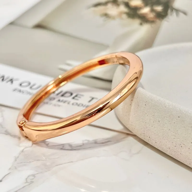 BRACELETE FECHADO AREDONDADO