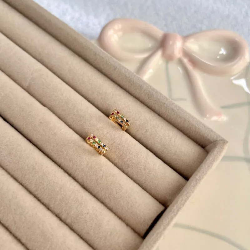 BRINCO ARGOLA ARTICULADA QUADRADA DOIS FIOS DE MICRO ZIRCONIA