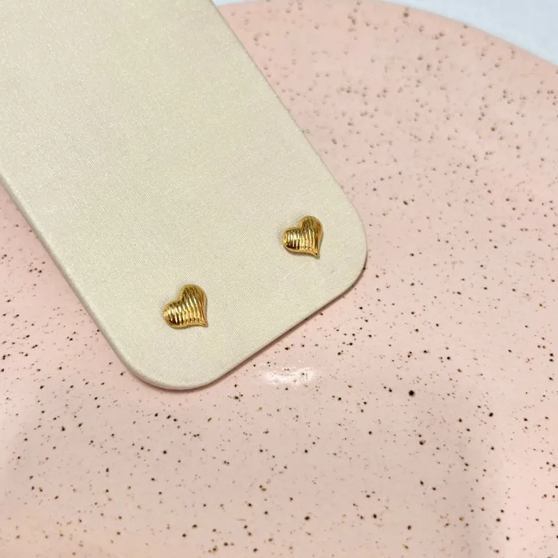 BRINCO PINO CORAÇÃO TRABALHADO