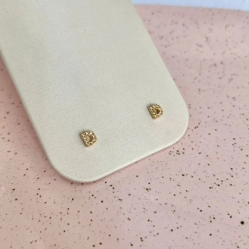 BRINCO SEGUNDO FURO LETRA CRAVEJADA - D