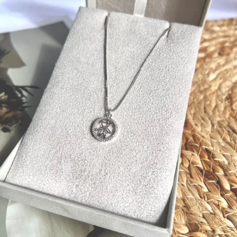 COLAR MENINO COM CÍRCULO CRAVEJADO