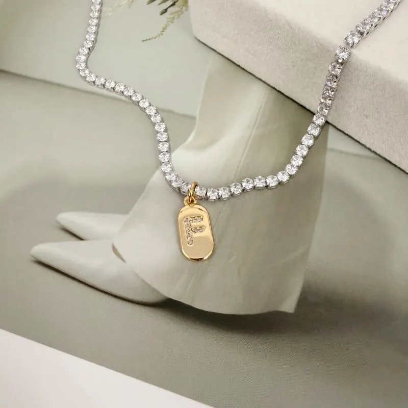 COLAR RIVIERA COM PLACA DE LETRA - F