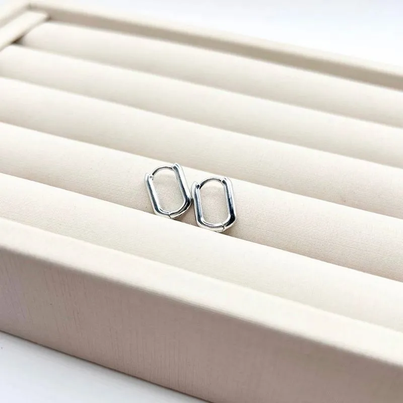 BRINCO ARGOLA FINA OVAL