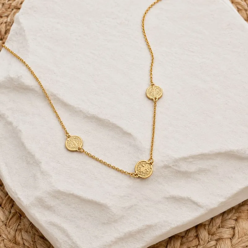 COLAR CHOKER 3 MEDALHAS DO SÃO BENTO