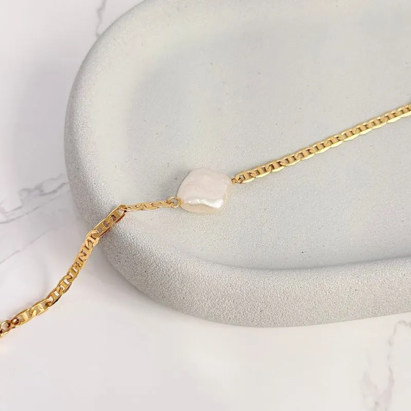 PULSEIRA COM PÉROLA BARROCA