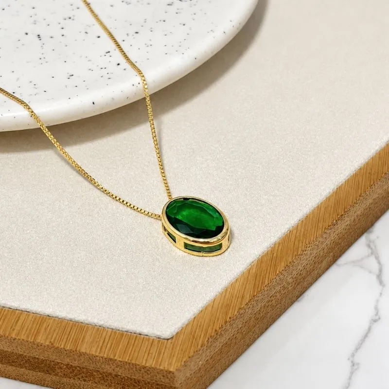 COLAR PINGENTE OVAL VERDE ESMERALDA
